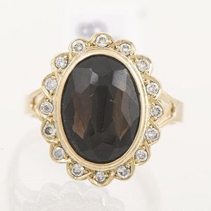 Lote siguiente: Anillo de Oro 18k con Ónix Ovalado y Brillantes