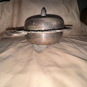 Antigua Fuente de Servicio Ovalada en Metal Plateado Estilo Rococó - imagen 1