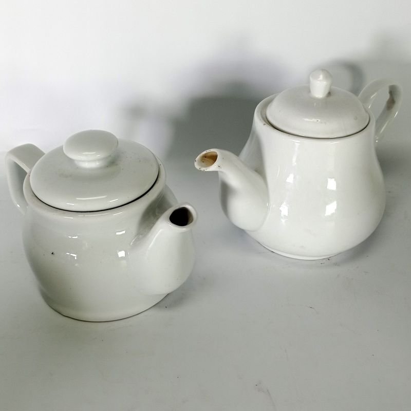 Tazas y teteras blancas en buen estado - imagen 6