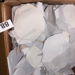 Lote de Retazos de Cuero en Varios Tonos para Artesanos - imagen 4