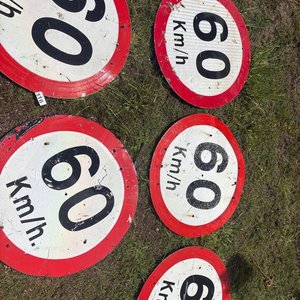 Lote de 5 Carteles Señalización Vial "60 Km/h" - imagen 4
