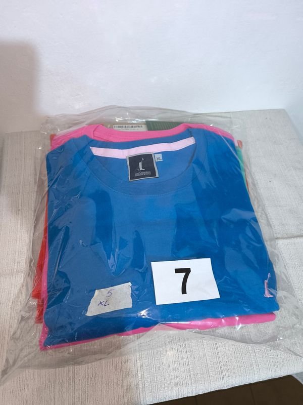 Colección de camisetas XL - imagen 2