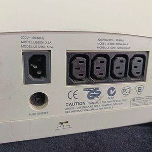 Estabilizador de Tensión APC Line-R 1200VA - imagen 3