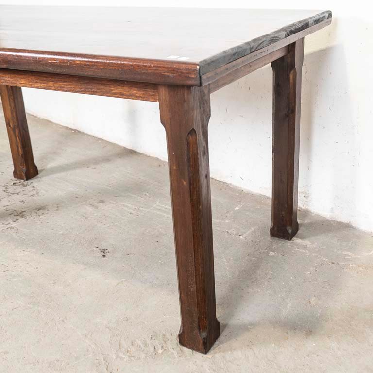 Mesa de comedor en madera rústica con detalles en el lustre - imagen 3