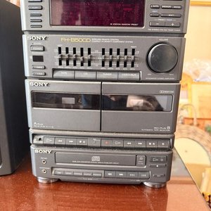 Equipo de Audio Sony FH-B500CD con Radio, Casetera y Dos Parlantes - imagen 7