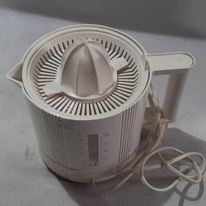 Exprimidor Eléctrico Blanco Marca Máxima - imagen 2