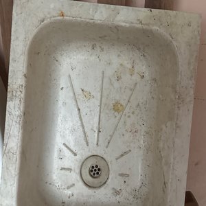 Lote siguiente: Pileta de Lavar Blanca Antigua
