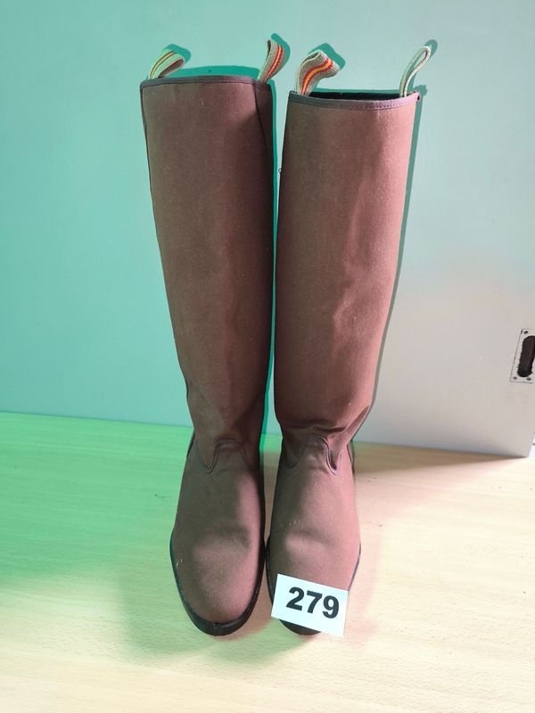 Item 846457 - Image 0