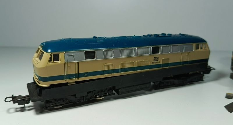 Modelos de locomotoras a escala reducida - imagen 3