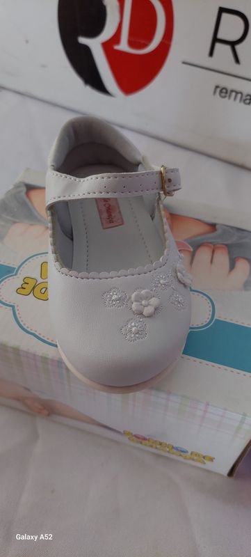 Zapatillas B4- 2 Calzado talle 21 en venta - imagen 4