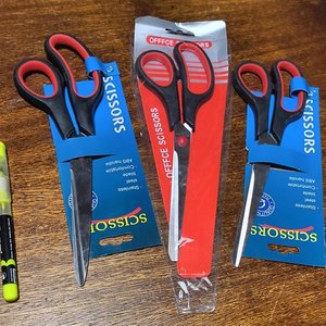Lote anterior: Set de 3 Tijeras Grandes de Acero Inoxidable