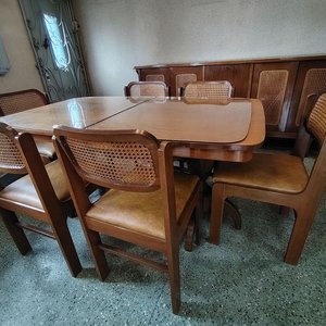 Mesa de Comedor de Madera con 6 Sillas Estilo Clásico - imagen 5