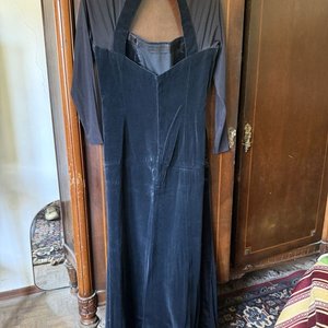 Lote de Vestidos Vintage: Negro, Azul Marino y Estampado - imagen 9