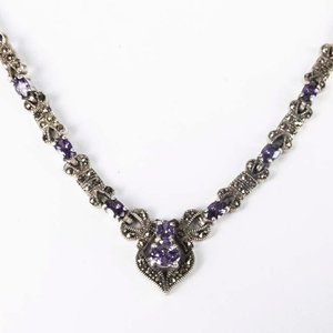 Lote anterior: Gargantilla de Plata con Piedras Violetas y Marcassitas