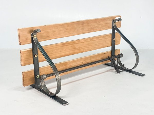 Lote anterior: Gancha de hierro y madera para muebles
