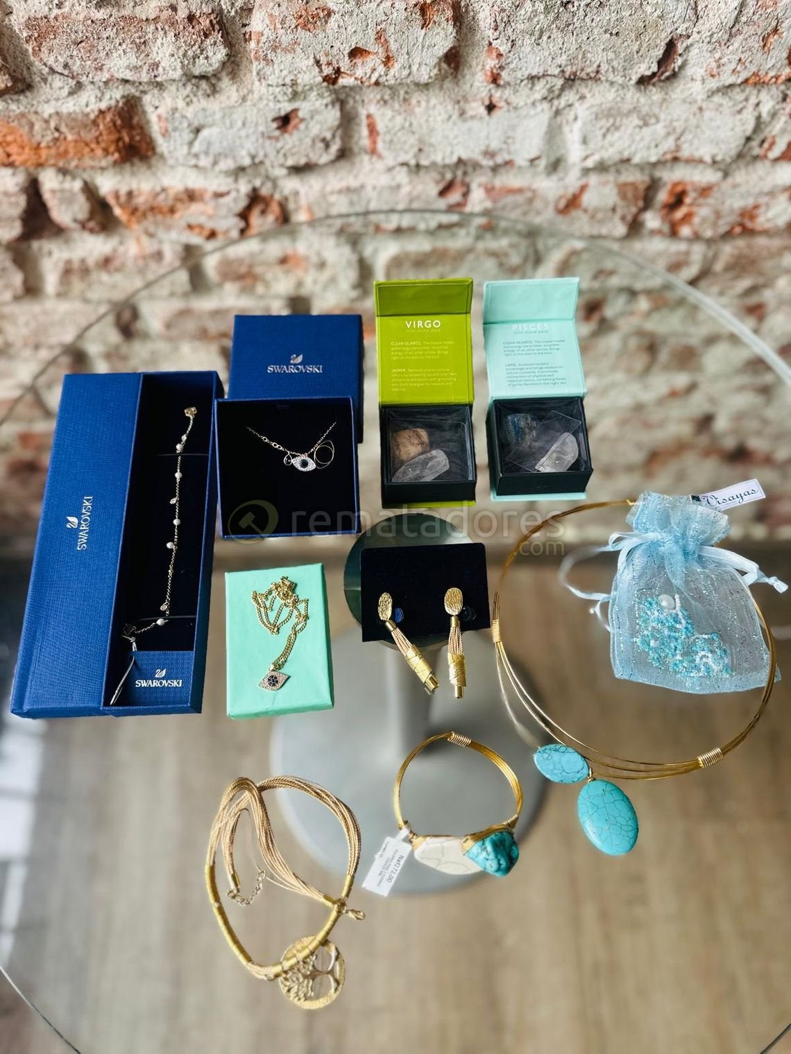 Lote de Joyería Swarovski y Otros Accesorios