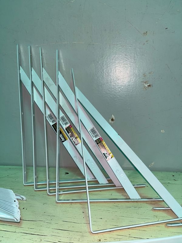 SOPORTES PARA PARED DE PLÁSTICO - imagen 2
