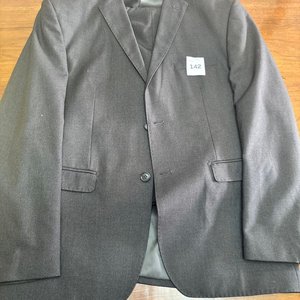 Lote anterior: Traje de Vestir Gris Talle 52 Nuevo