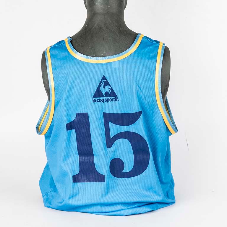 Camiseta de basketball de la selección de Uruguay de utilería marca Le Coq Sportif - imagen 2