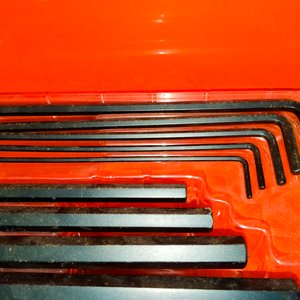 Caja Naranja con 10 Llaves Allen Metálicas - imagen 4