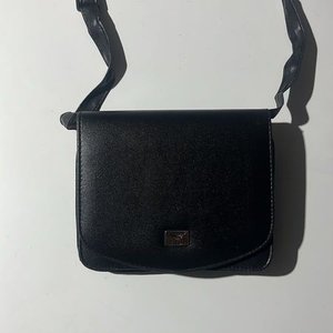 Lote siguiente: Carteras Negras Medianas con Agenda y Organizador