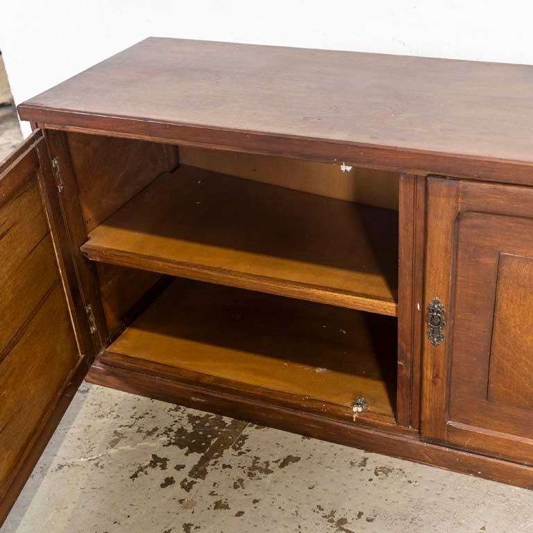 Mueble bajo de dos puertas en buen estado - imagen 3