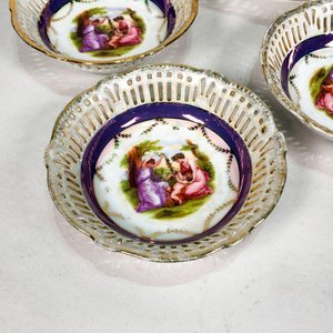 Conjunto de 6 Piezas de Porcelana Blanca Calada con Monograma Floral y Fuente Oval - imagen 3