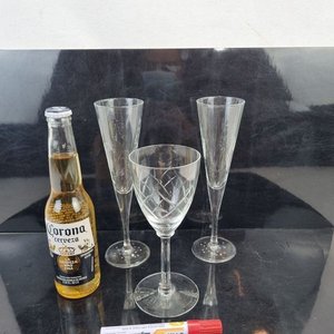 Set de 3 Copas de Cristal Tallado Decorativo - imagen 1