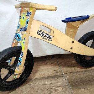 Lote anterior: Bicicleta Chivita Infantil de Madera sin Pedales