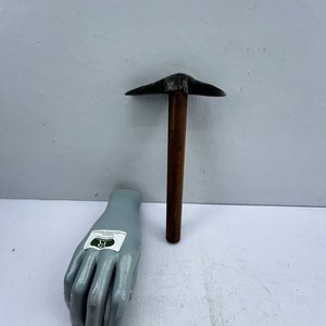 Martillo Tipo Piqueta con Mango de Madera - imagen 2