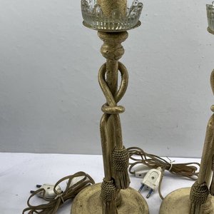 Par de Lámparas de Mesa Vintage con Detalle de Nudos y Borlas - imagen 2
