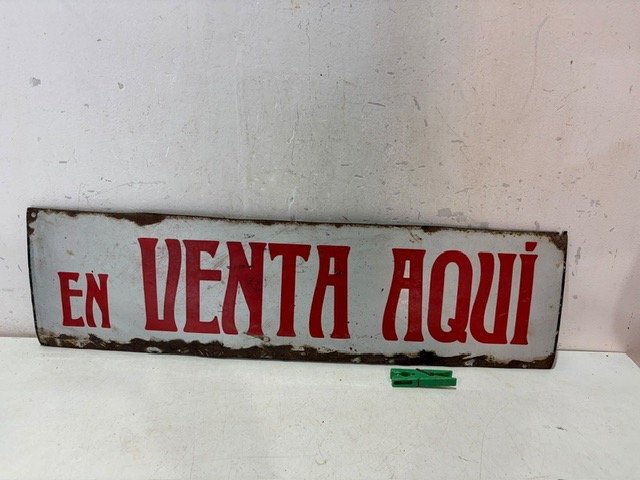Cartel Antiguo Esmaltado "En Venta Aquí"