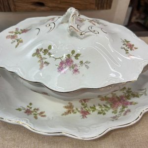 Sopera Johnson Bros England con Fuente Oval Decorada - imagen 2