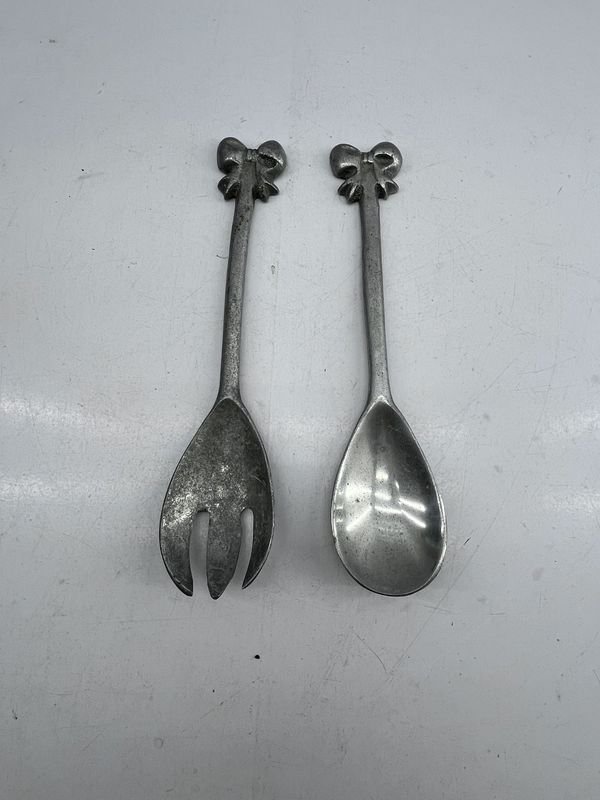 Cuchara y Tenedor de Aluminio con Diseño de Moño