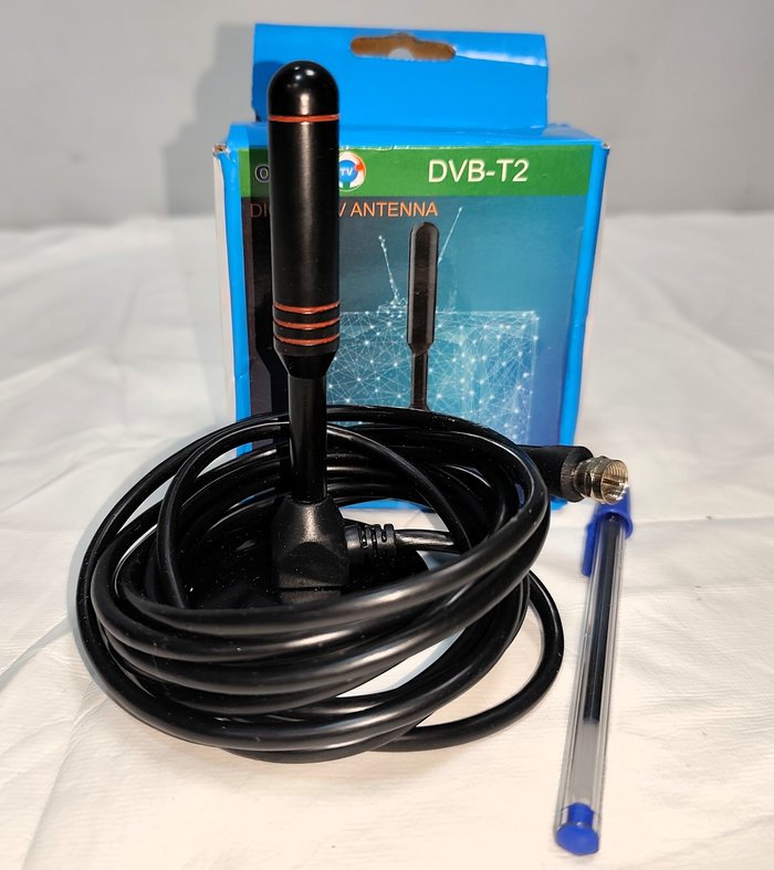 Antena Digital TV DVB-T2 OTAU Nueva en Caja 1.65m