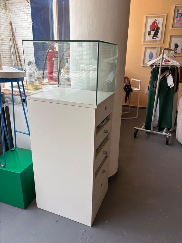 Item 829214 - Image 0