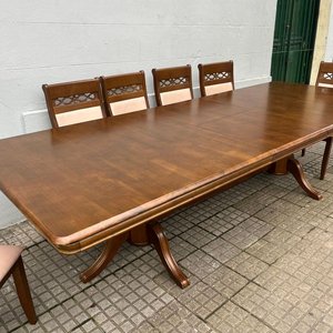 Juego de Comedor de Madera: Mesa Extensible y 10 Sillas Tapizadas Beige - imagen 4