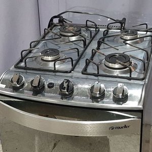Cocina a Gas Mueller con Encendido Electrónico - imagen 2