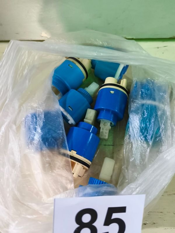 Repuestos de Monocomando en Excelente Estado - imagen 4
