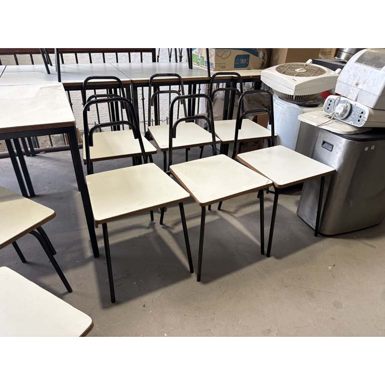 Lote anterior: Sillas de hierro y madera para oficina o educación