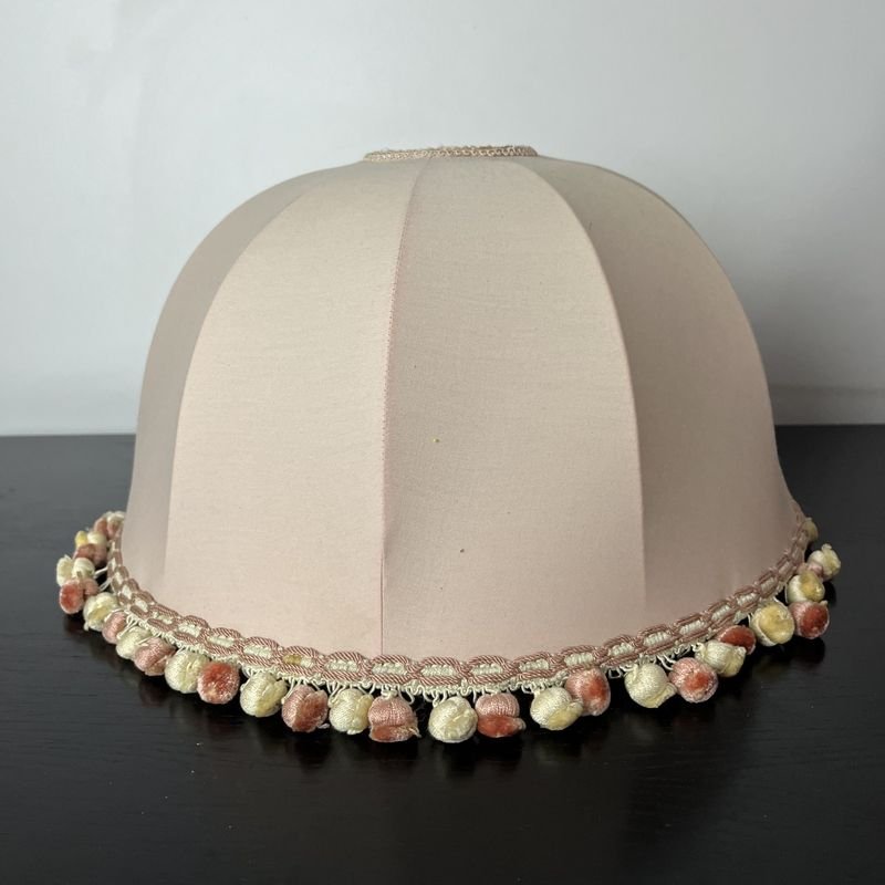 Lámpara de mesa en cerámica color rosa con pantalla funcional - imagen 5