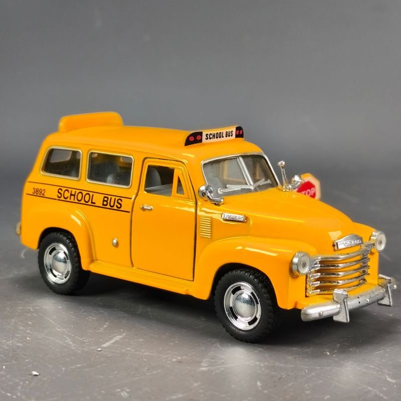 Modelo de Autobús Escolar Chevrolet 1950 a Escala 1/43 - imagen 2
