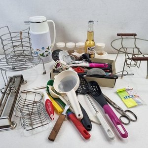 Lote anterior: Lote de Utensilios de Cocina y Bazar: Termo, Rejillas, Coladores y Varios