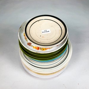 Lote de Platos Variados: Coca-Cola, Vintage y Modernos - imagen 4