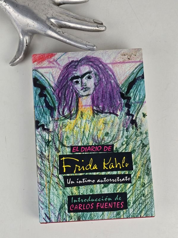 El Diario de Frida Kahlo: Un Íntimo Autorretrato en Tapa Dura