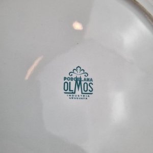 Juego de 13 Platos Llanos Porcelana Nacional 'Olmos' con Borde Dorado - imagen 4