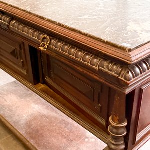 Mesa Auxiliar Antigua con Tapa de Mármol y Detalles Tallados - imagen 2