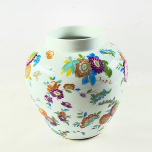 Lote anterior: FLorero en porcelana bavaria blanco floral 25 cm