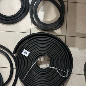 Lote siguiente: Burletes de Goma para Puertas y Ventanas