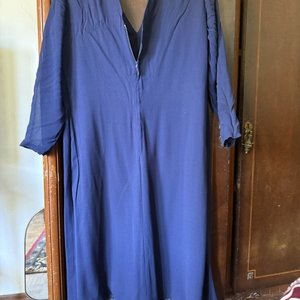 Lote de Vestidos Vintage: Negro, Azul Marino y Estampado - imagen 2